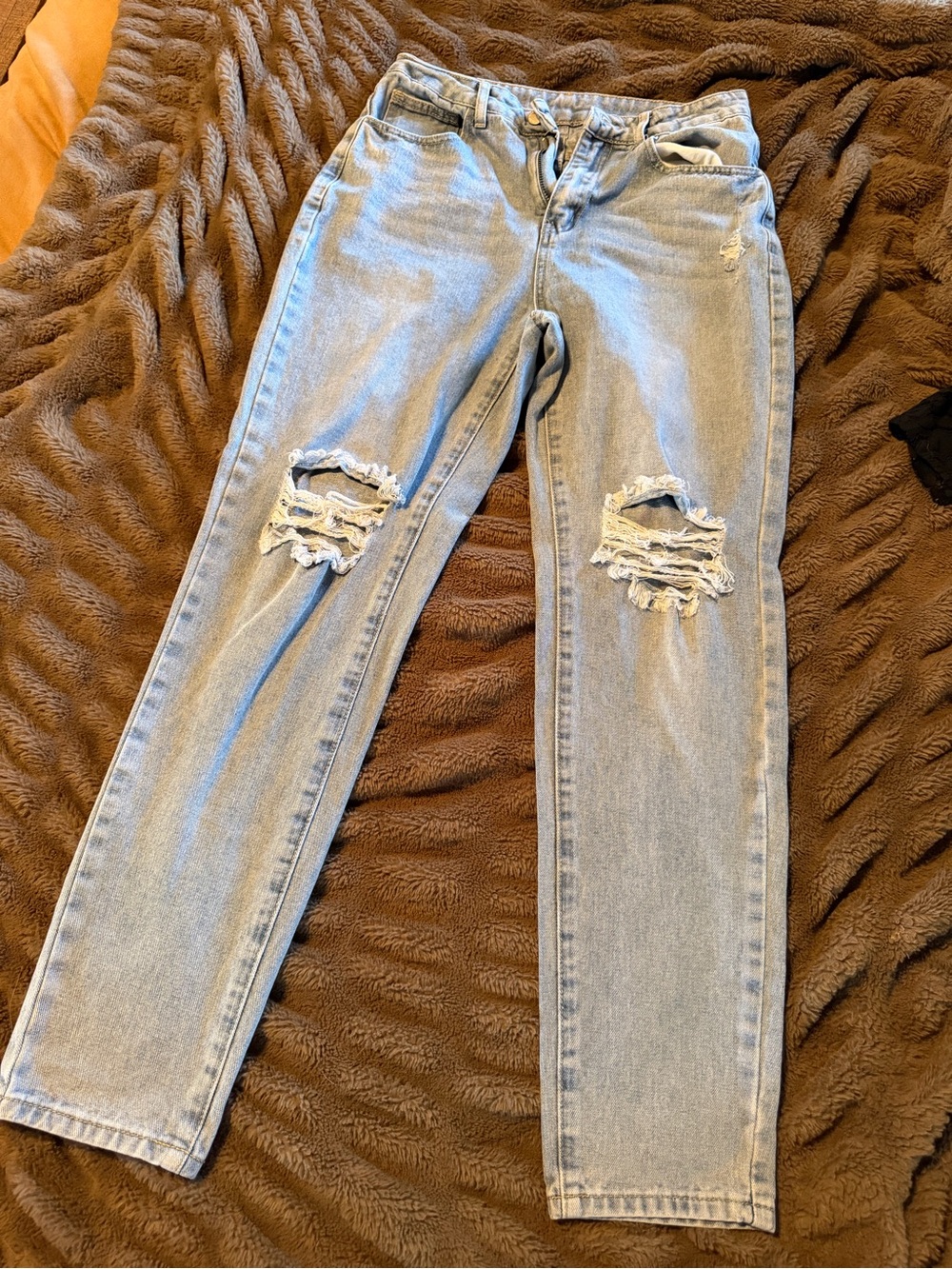 Light Blue Distressed SHEIN Women’s Jeans